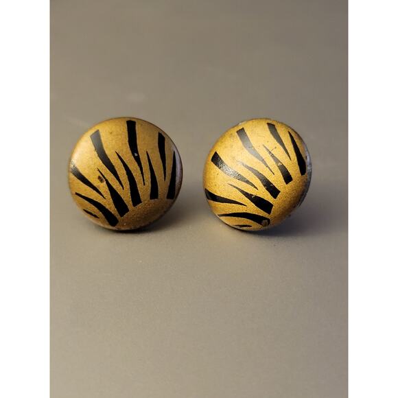 Leopard Stud tiger Earrings - Picture 1 of 4